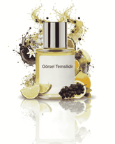 Sedrion 004 şişesi; narenciye, aromatik bitkiler ve yumuşak odunsu tonların uyumunu anlatan modern ürün fotoğrafı.